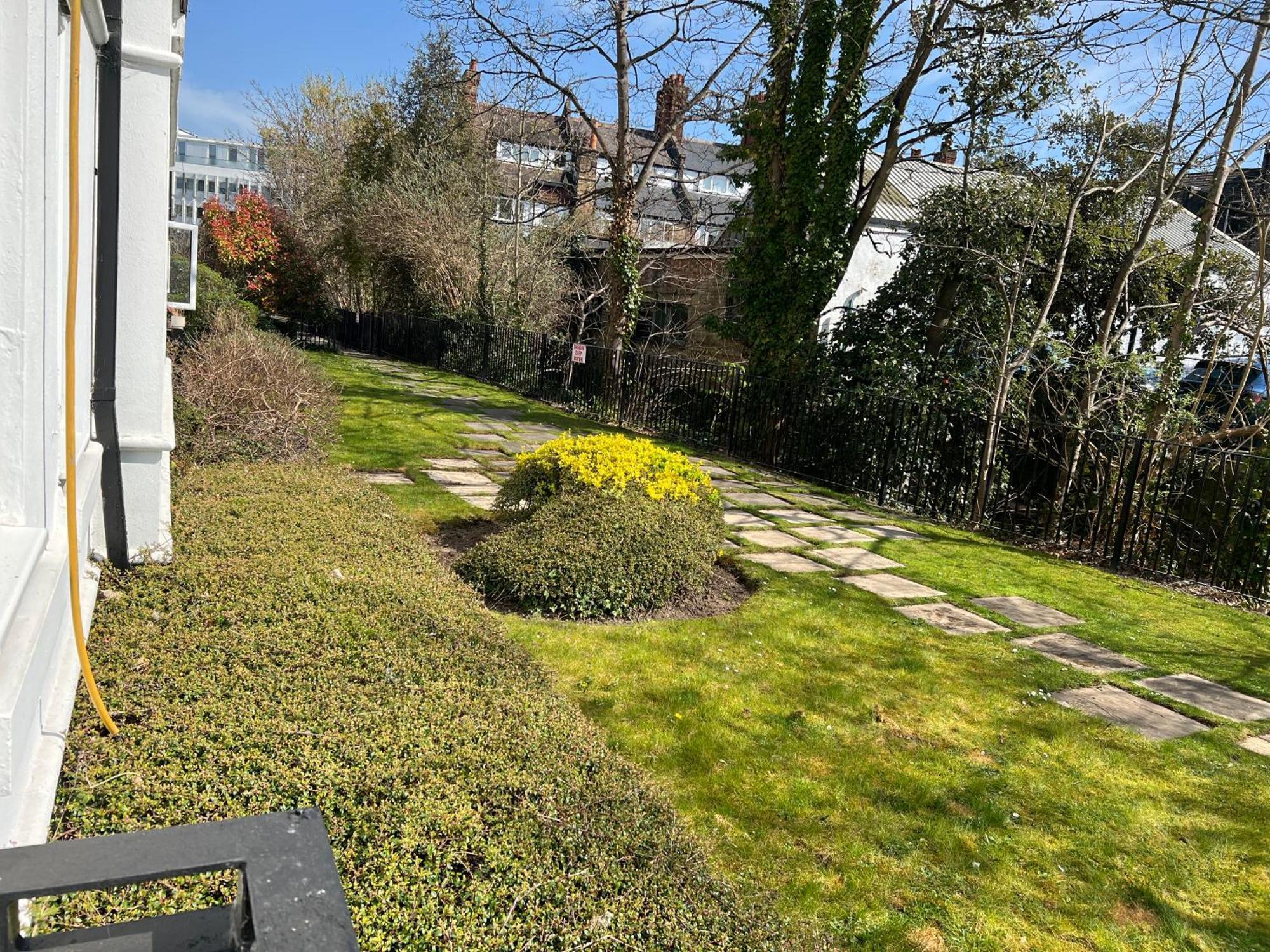 Comfortable In A Luxurious With Parking In Blackheath Gazde/Camere de închiriat *