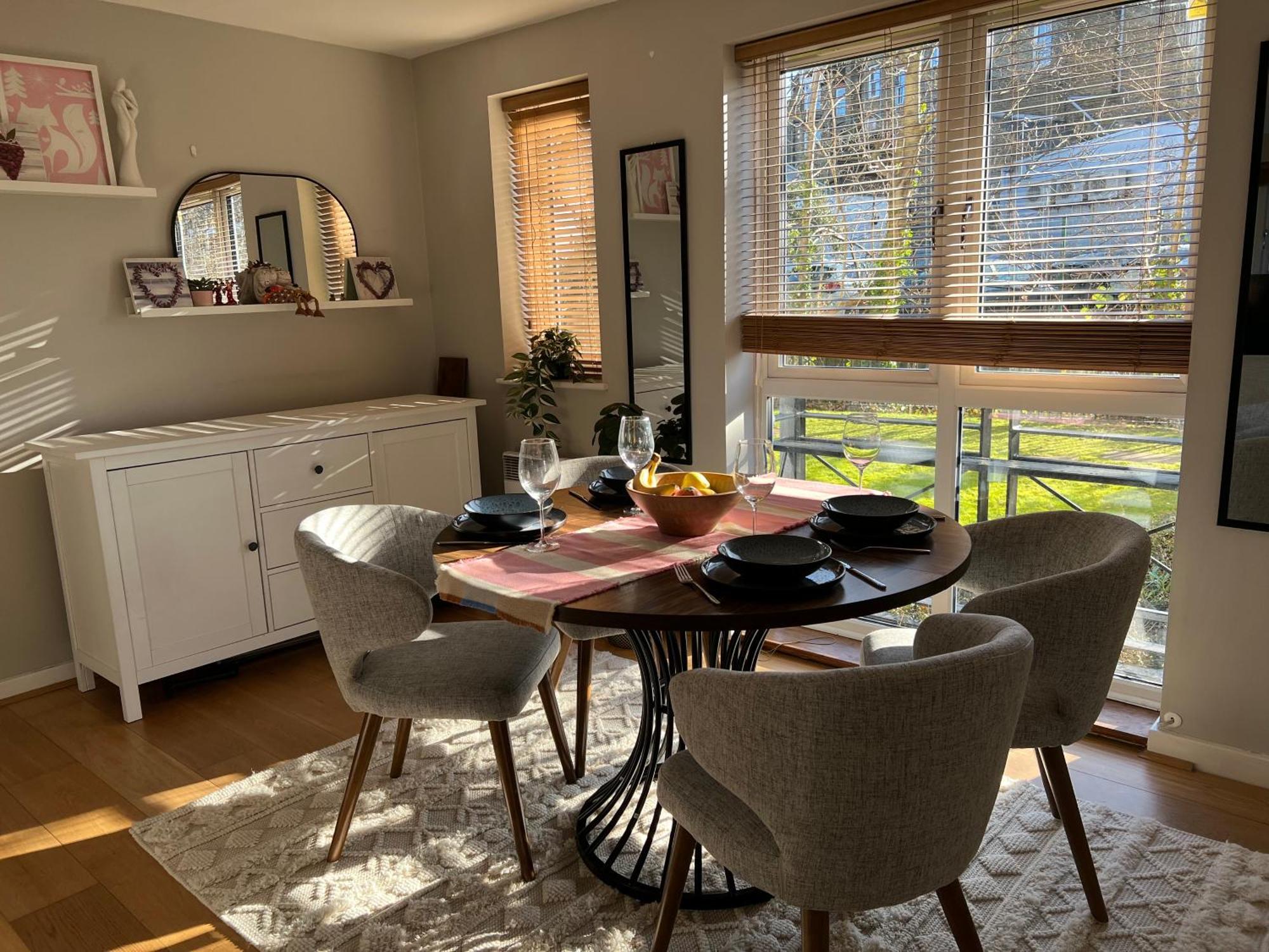 Comfortable In A Luxurious With Parking In Blackheath * Londra