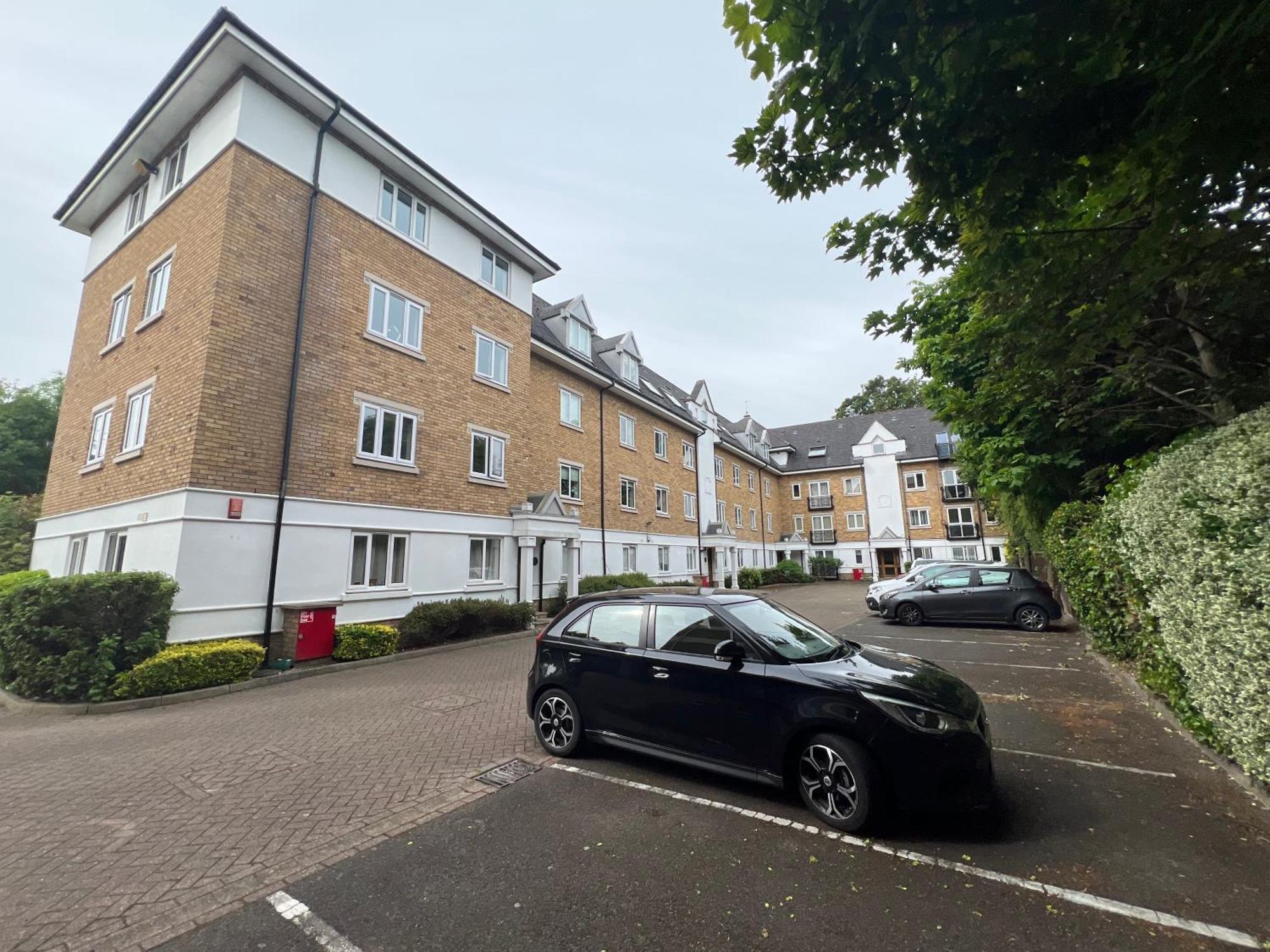 Gazde/Camere de închiriat Comfortable In A Luxurious With Parking In Blackheath