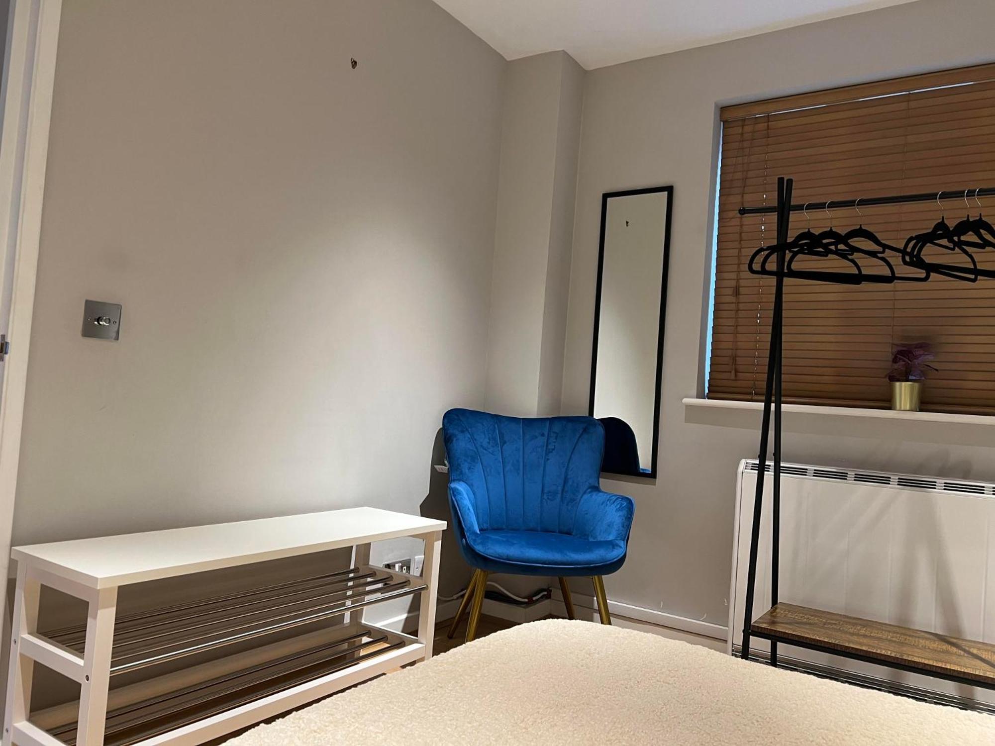 Comfortable In A Luxurious With Parking In Blackheath *